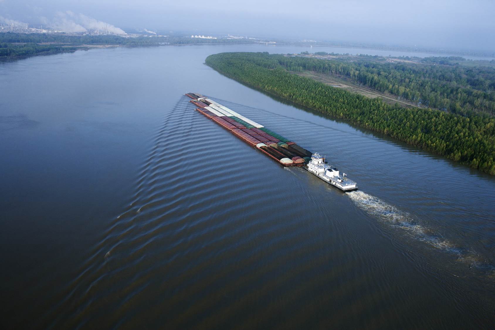 barge on mississippi